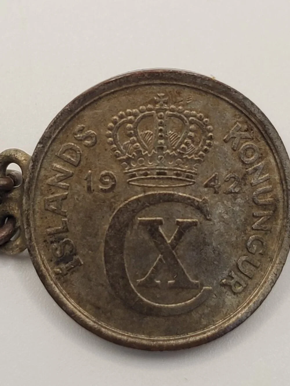 A Vintage IRELAND (KONUNGUR) Coin Bracelet, item # B-1195, . wt. 21 grams.